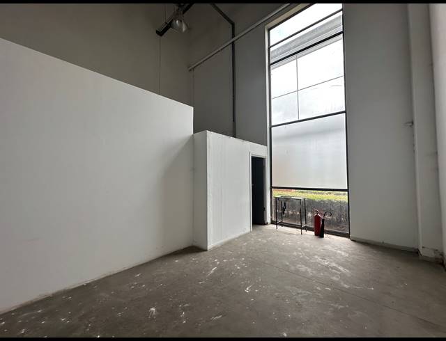132M² RETAIL TO LET IN HIGHVELD